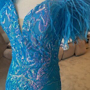 Ava Presley, Size 4, Iridescent Ocean